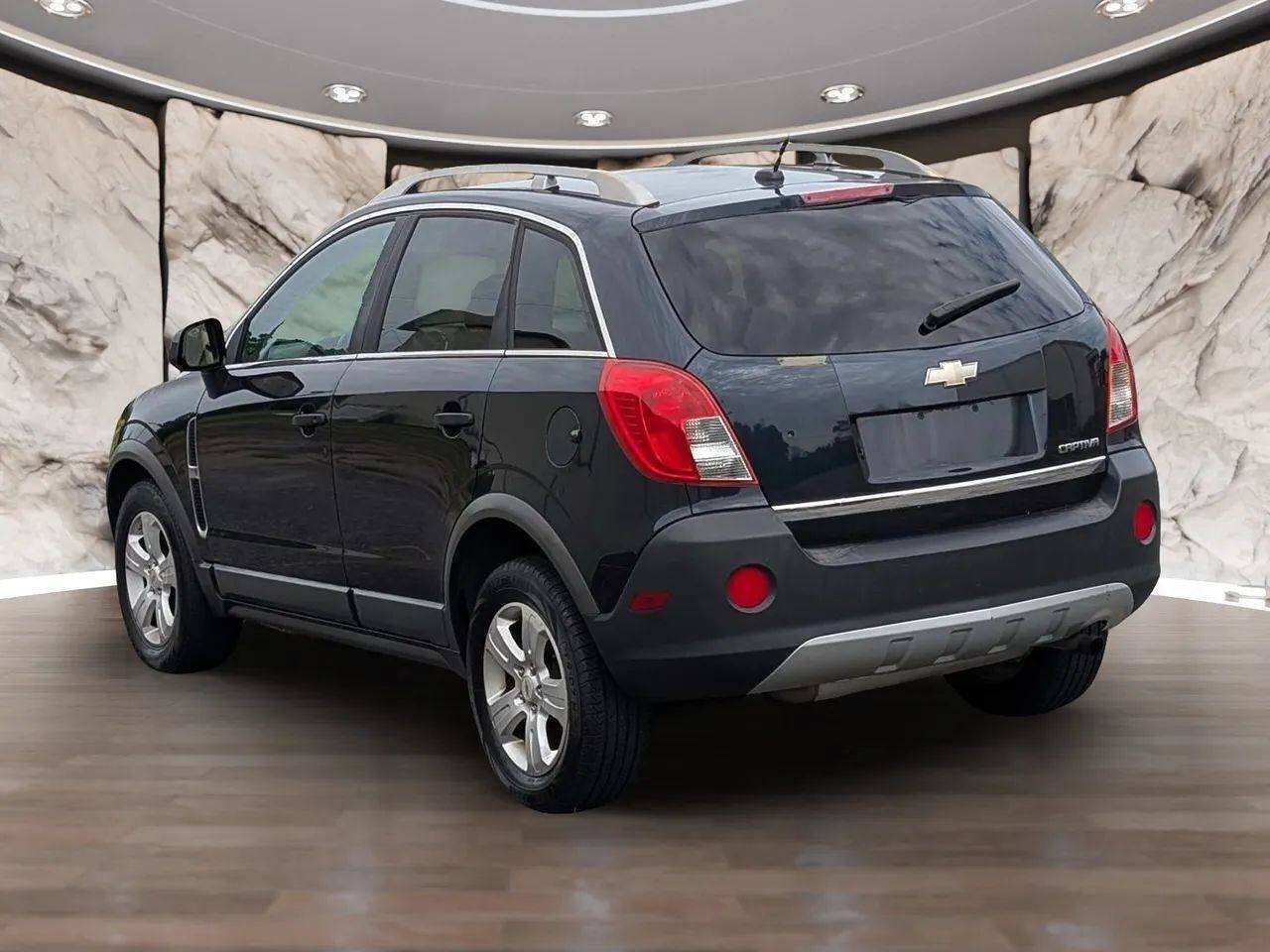 Used 2015 Chevrolet Captiva Sport LS FWD image 8