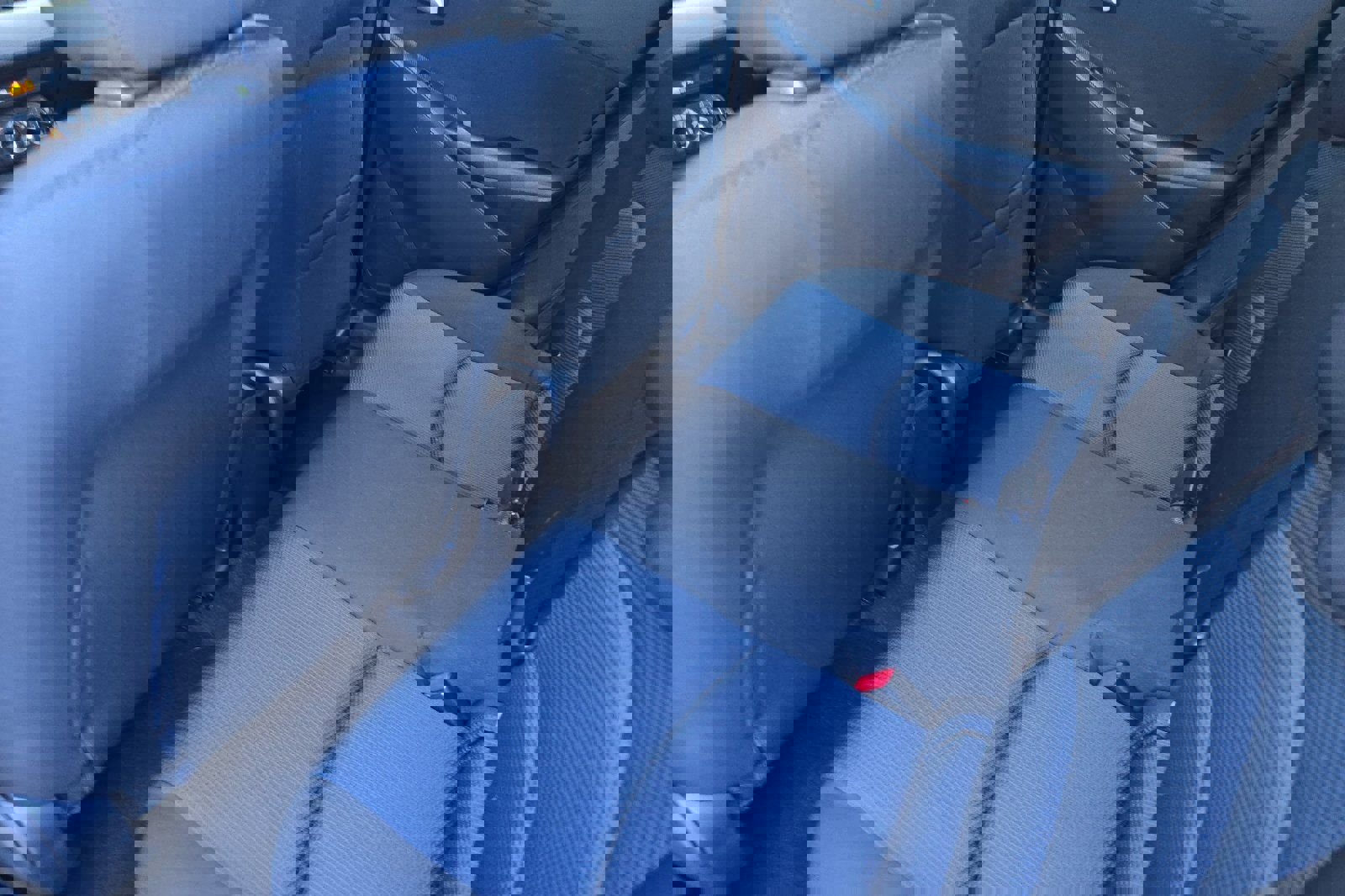 Used 2020 Toyota Yaris LE FWD image 13