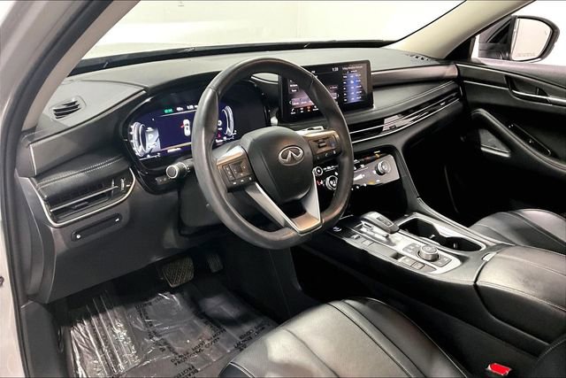 Used 2023 INFINITI QX60 Luxe image 16