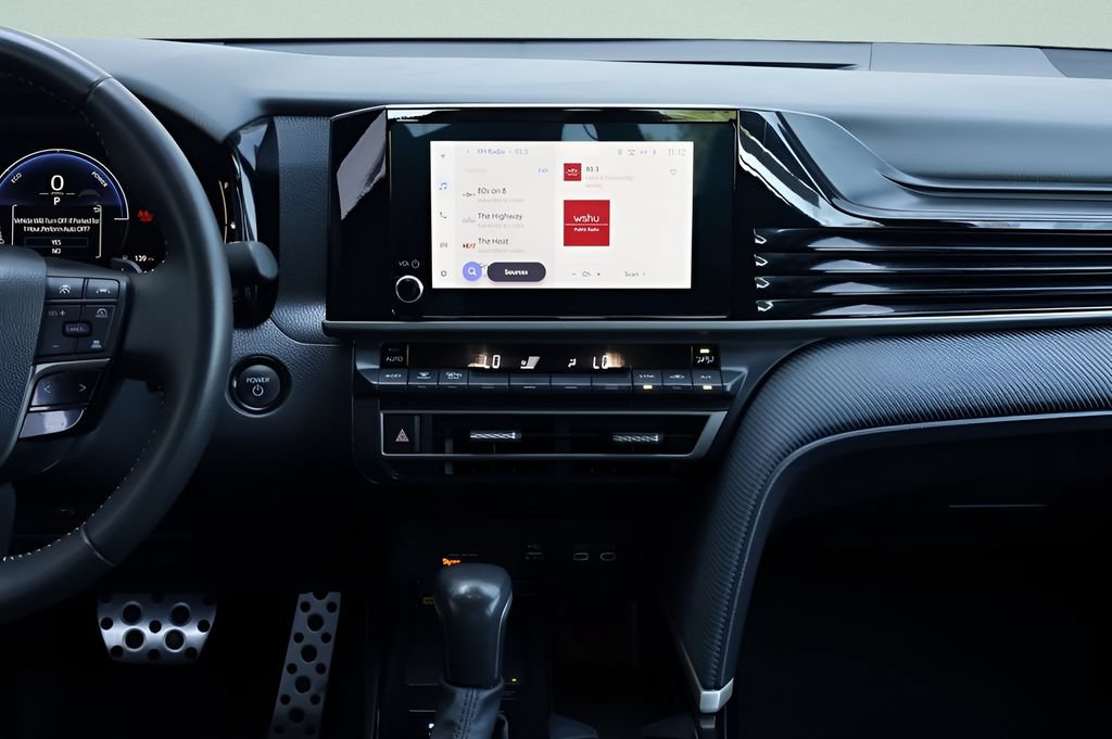 Used 2025 Toyota Camry SE FWD image 34