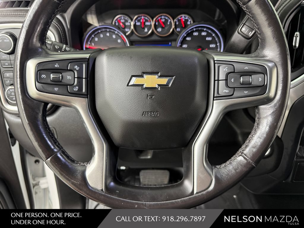 Used 2020 Chevrolet Silverado 1500 LT w/ Convenience Package AWD/4WD image 25