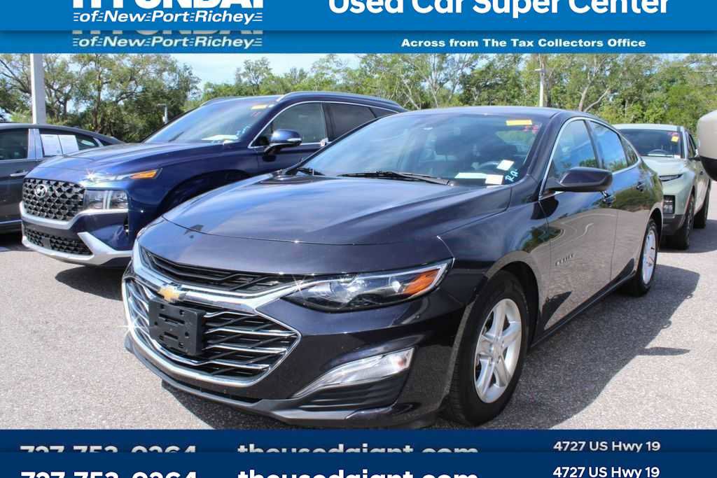 Used 2022 Chevrolet Malibu LS w/ Driver Confidence Package II image 1