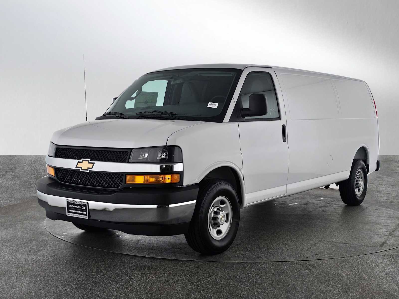 New 2026 Chevrolet Express 2500 Extended image 7