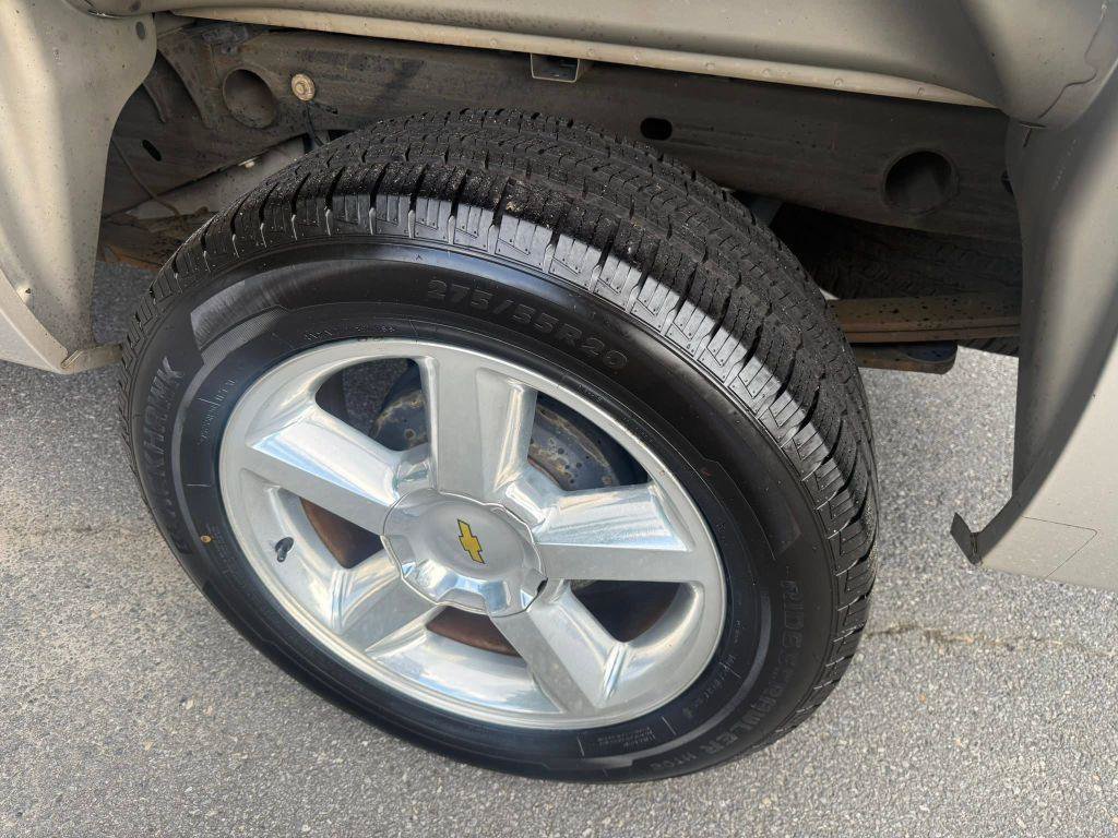 Used 2009 Chevrolet Silverado 1500 LT w/ All Star Package RWD image 35