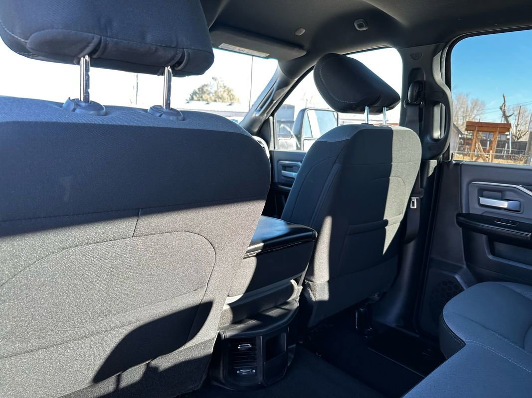 Used 2023 RAM 2500 Big Horn w/ Level 1 Equipment Group image 30