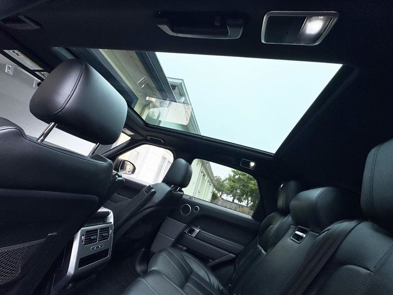 Used 2016 Land Rover Range Rover Sport SE AWD/4WD image 16