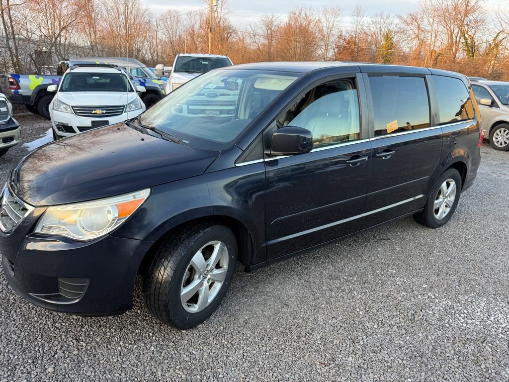 Used 2010 Volkswagen Routan SE