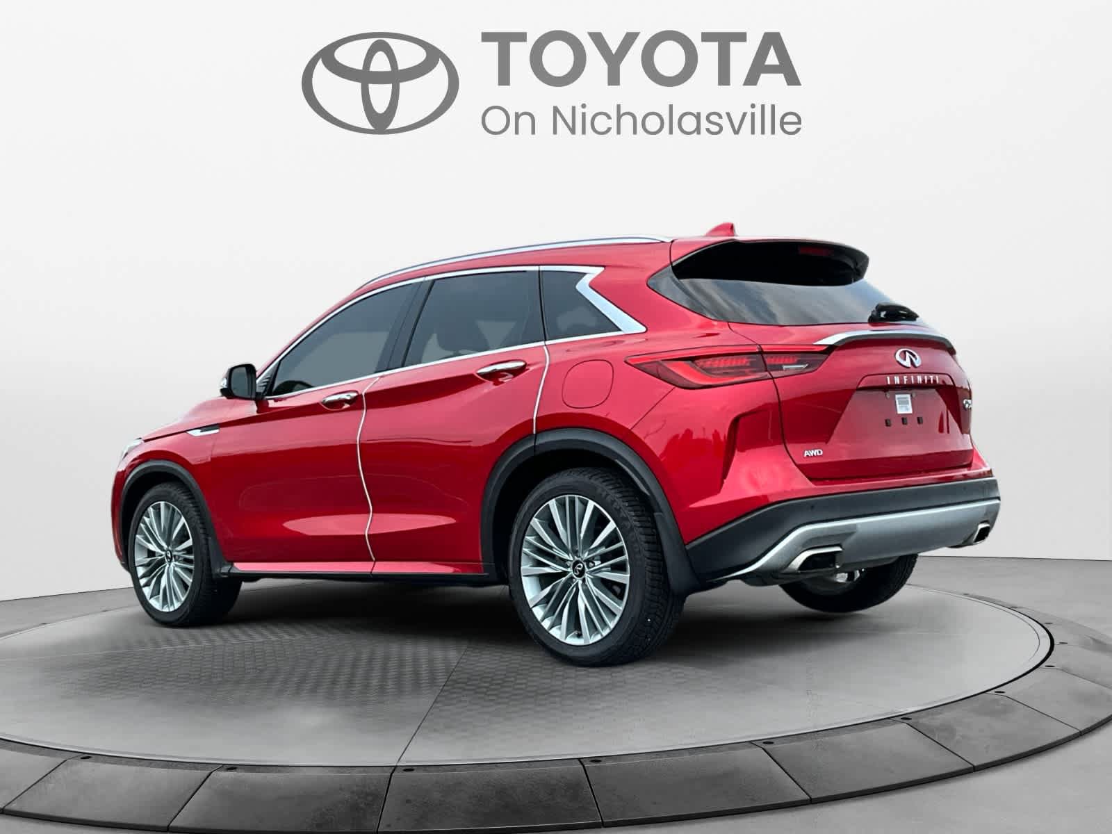 Used 2023 INFINITI QX50 Sensory AWD/4WD image 3