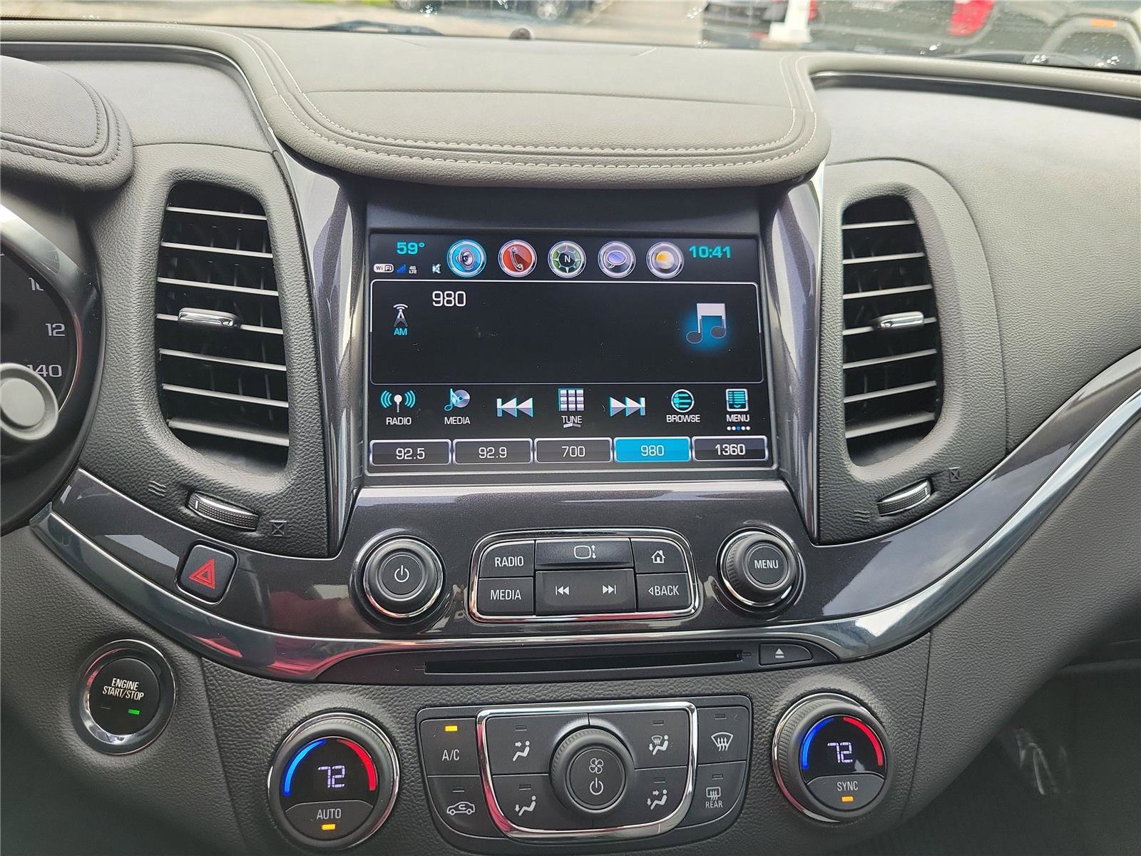 Used 2018 Chevrolet Impala Premier w/ Premier Confidence Package FWD image 28