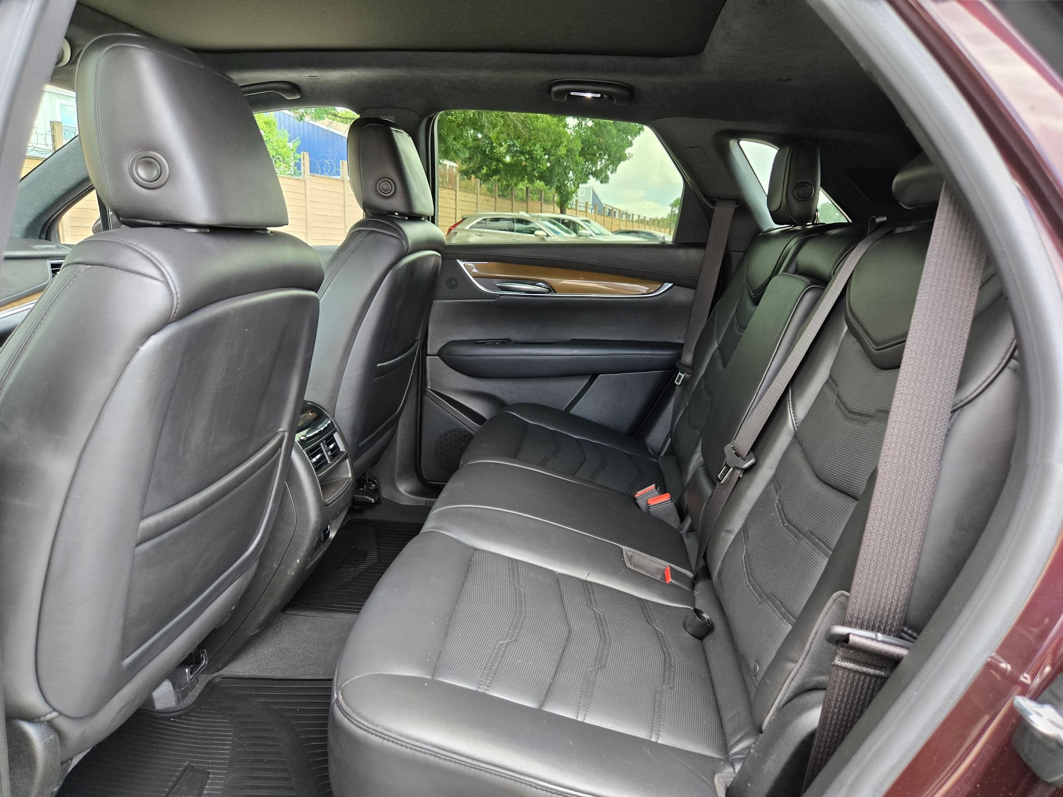 Used 2017 Cadillac XT5 Platinum AWD/4WD image 15