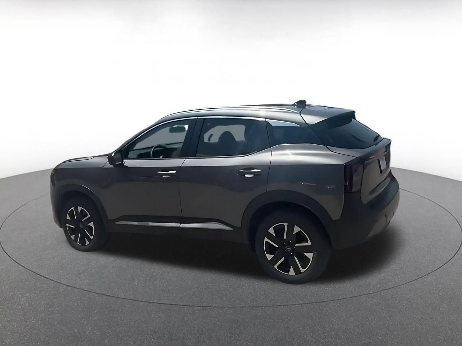Used 2026 Nissan Kicks SV w/ Cold Weather Package AWD/4WD image 8