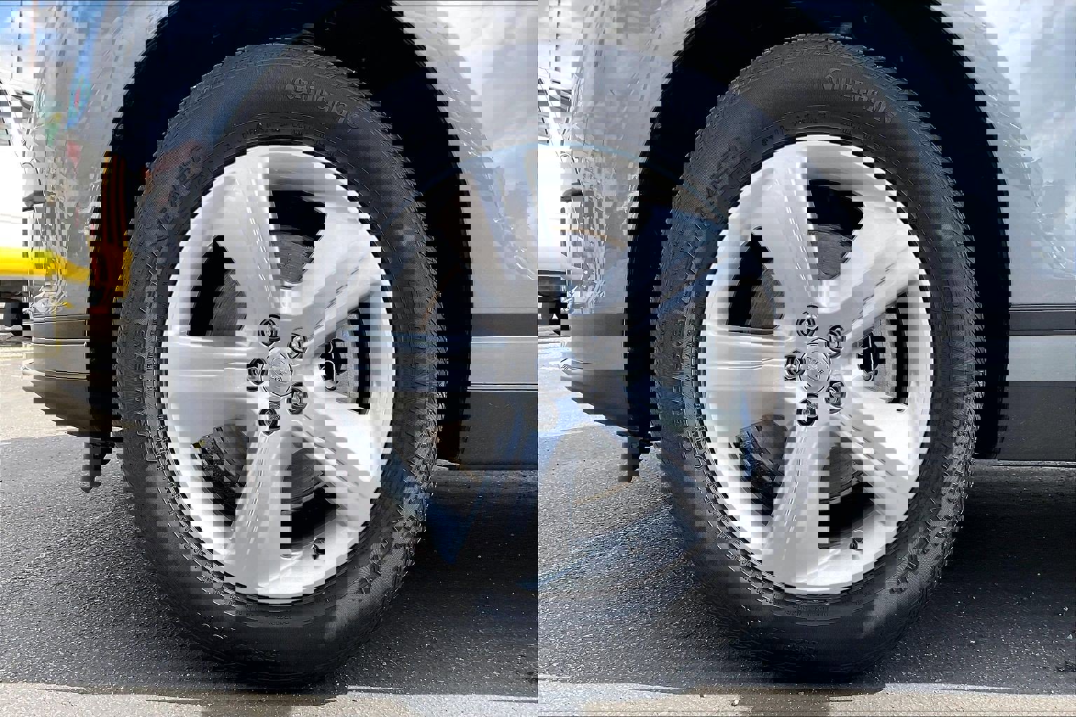 Certified 2025 Land Rover Range Rover Velar S AWD/4WD image 10