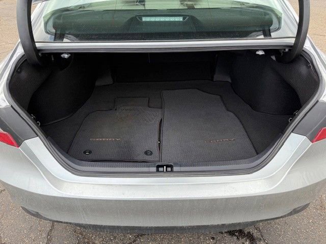 Used 2021 Toyota Camry LE image 34