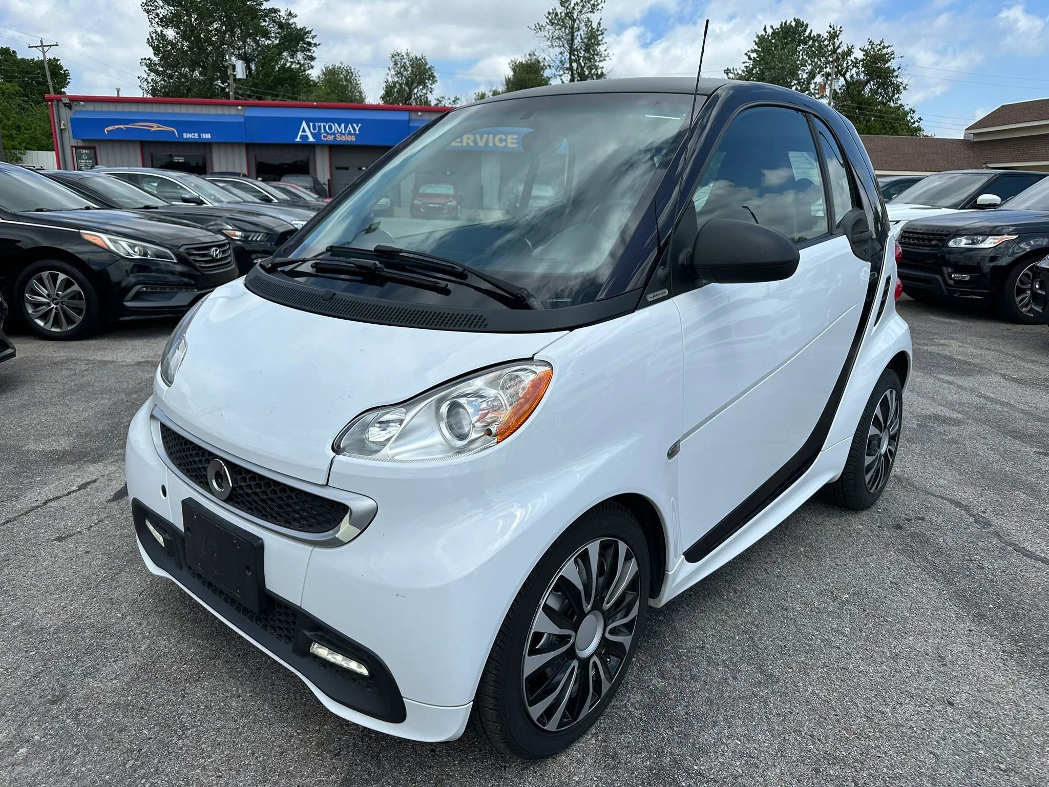 Used 2015 smart fortwo pure RWD image 21