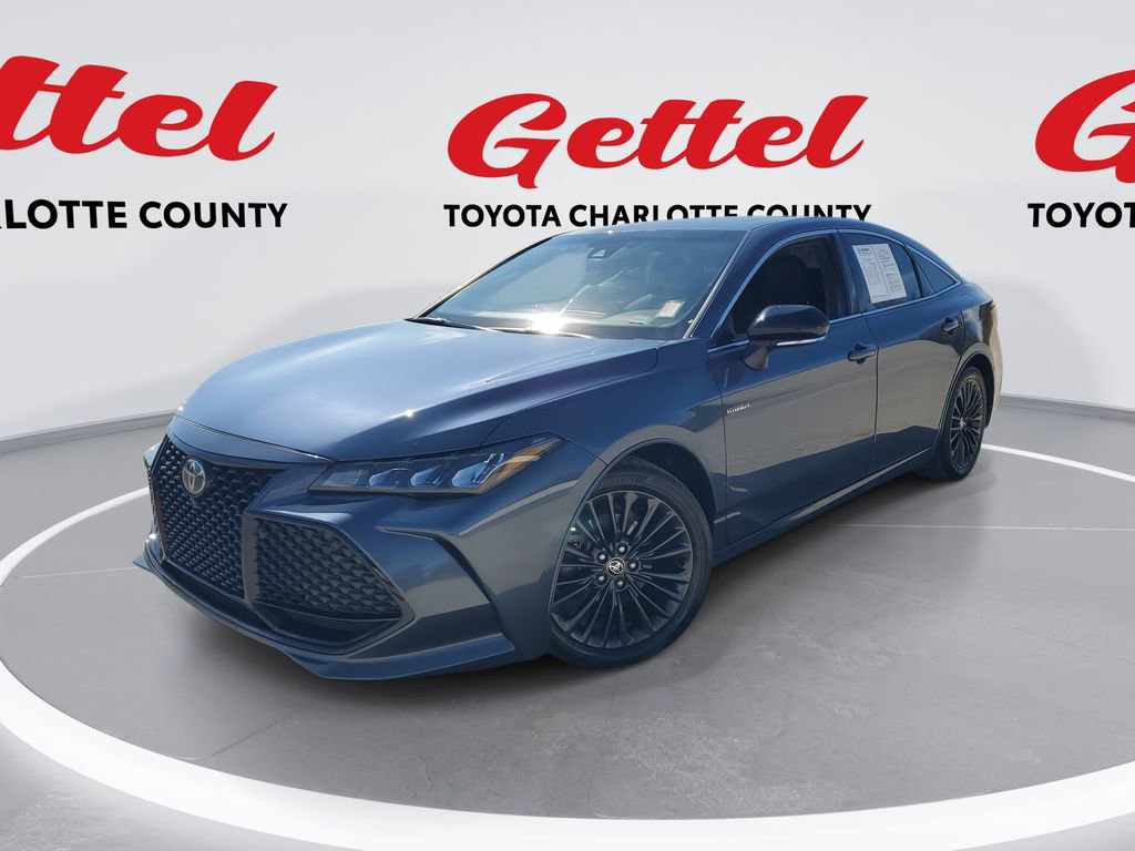 Used 2020 Toyota Avalon XSE video 1