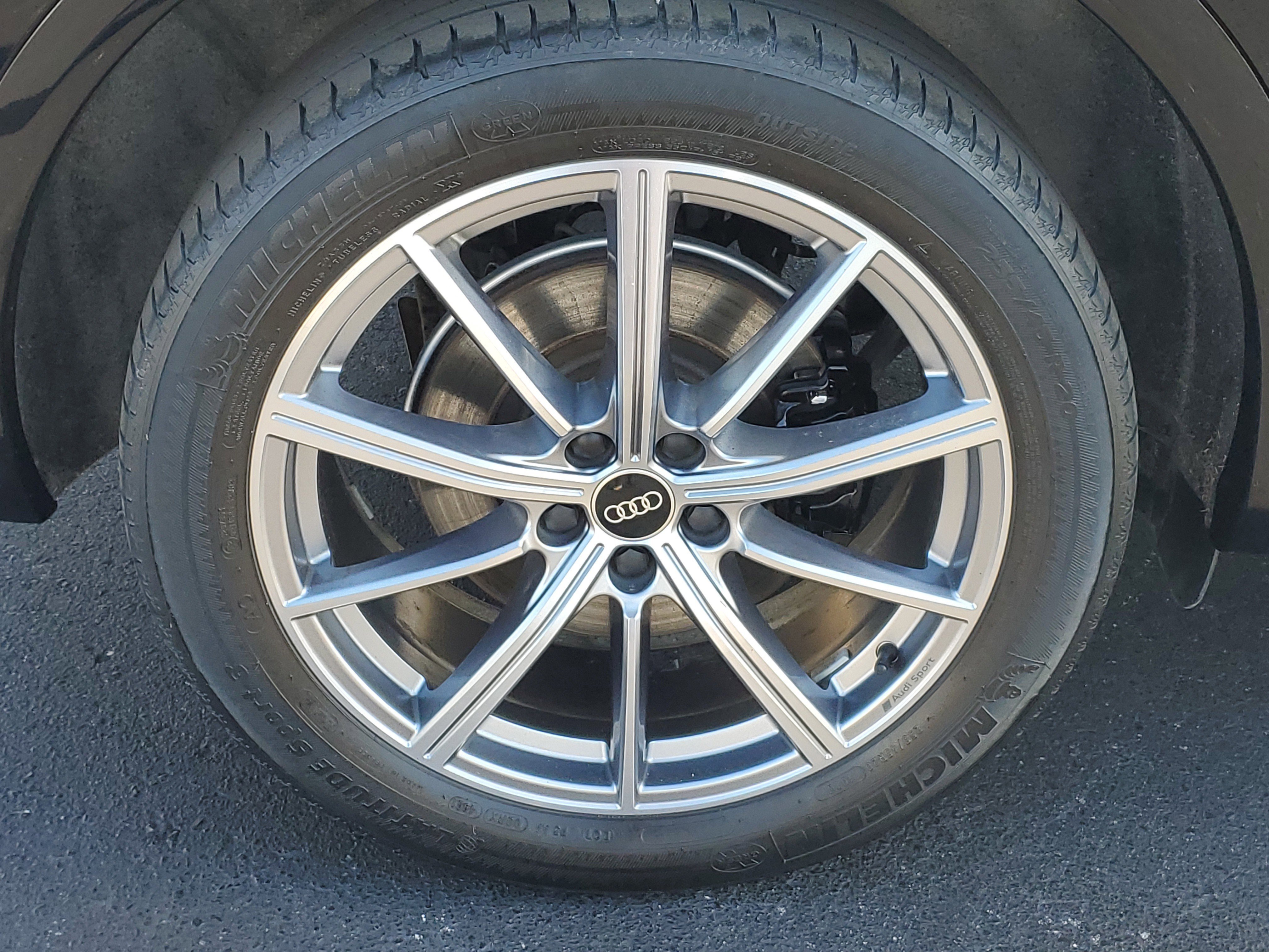 Used 2022 Audi SQ5 Premium Plus w/ Premium Plus Package image 6