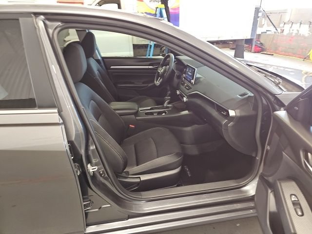 Used 2022 Nissan Altima 2.5 SV FWD image 23