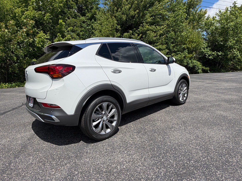 Used 2023 Buick Encore GX Essence w/ Advanced Technology Package AWD/4WD image 12