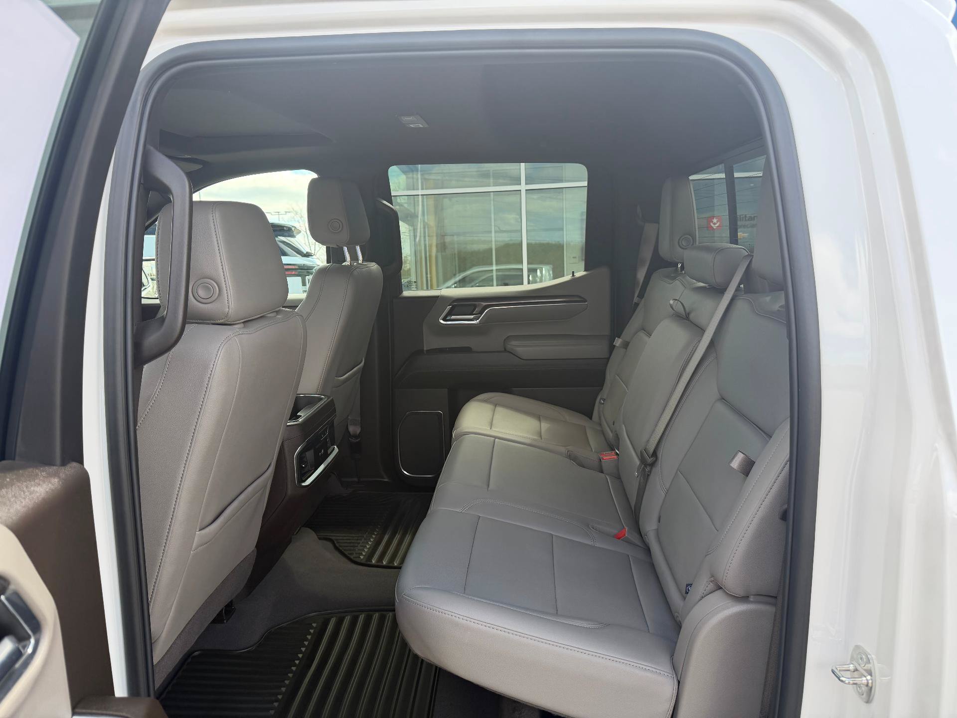 Certified 2024 Chevrolet Silverado 1500 LTZ w/ LTZ Convenience Package II AWD/4WD image 17