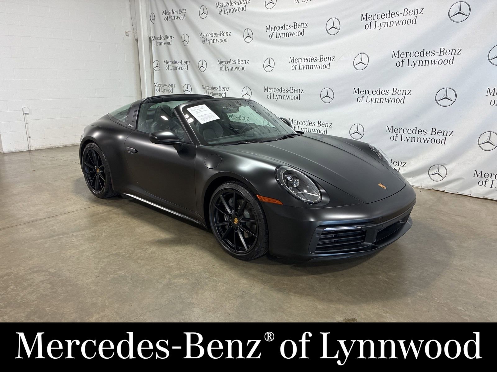 Used 2024 Porsche 911 Targa 4 video 1