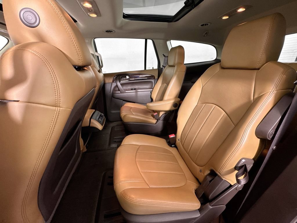 Used 2017 Buick Enclave Leather AWD/4WD image 26