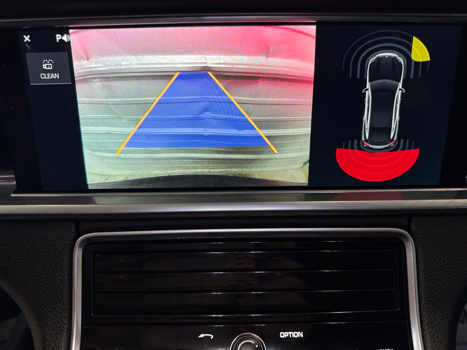 Used 2018 Porsche Panamera 4 image 27