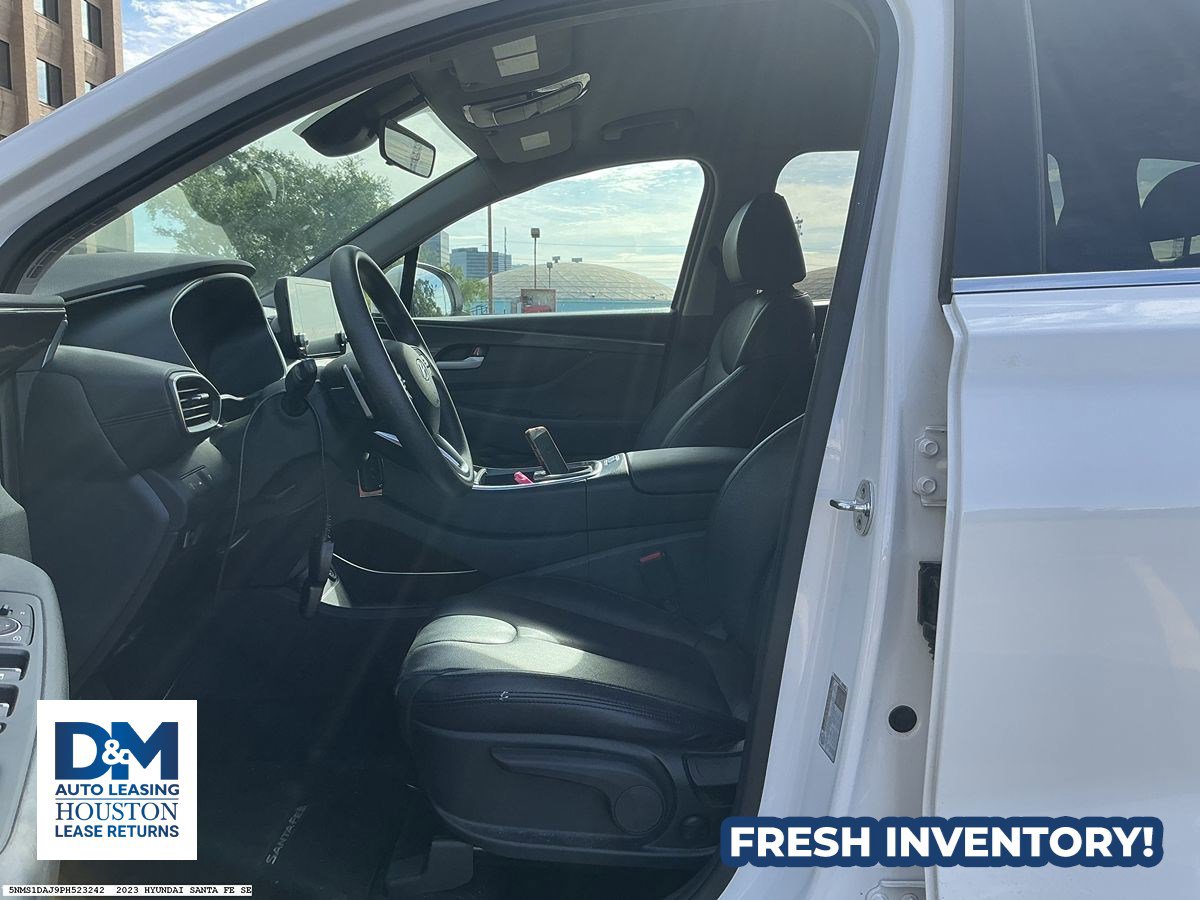 Used 2023 Hyundai Santa Fe SE w/ Cargo Package image 9