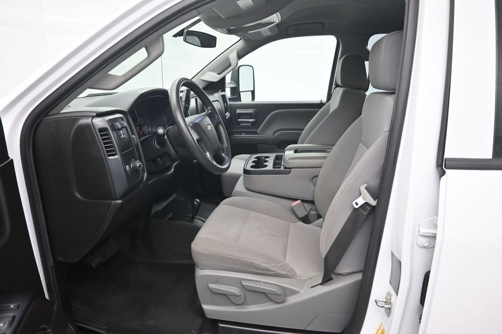 Used 2017 Chevrolet Silverado 3500 W/T AWD/4WD image 9