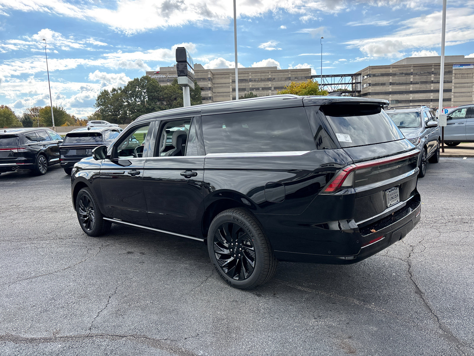 New 2025 Lincoln Navigator L Black Label image 5