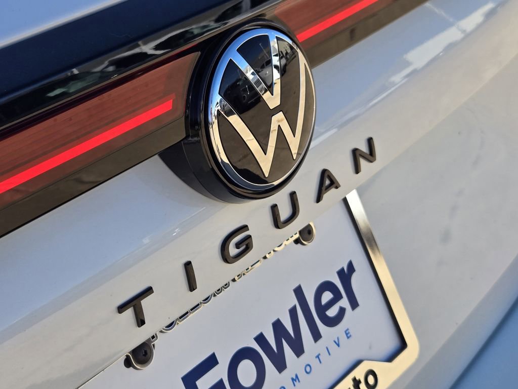 New 2026 Volkswagen Tiguan SE R-Line image 7