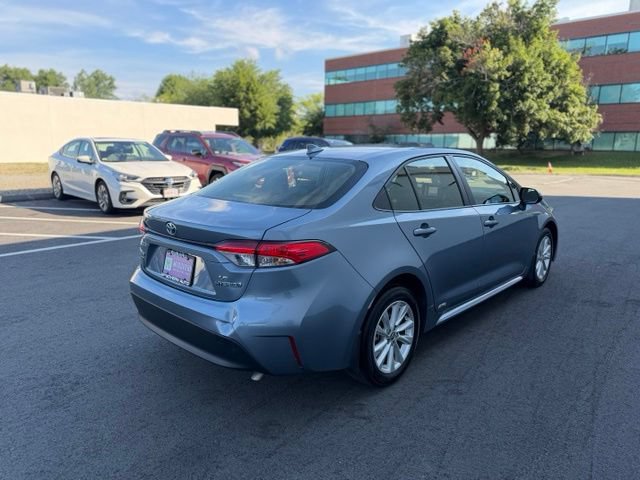 Used 2024 Toyota Corolla LE w/ LE Convenience Package AWD/4WD image 6