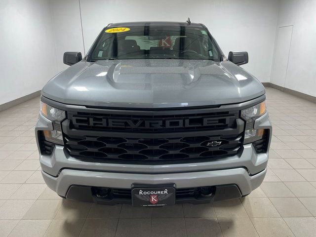 Used 2024 Chevrolet Silverado 1500 Custom image 2