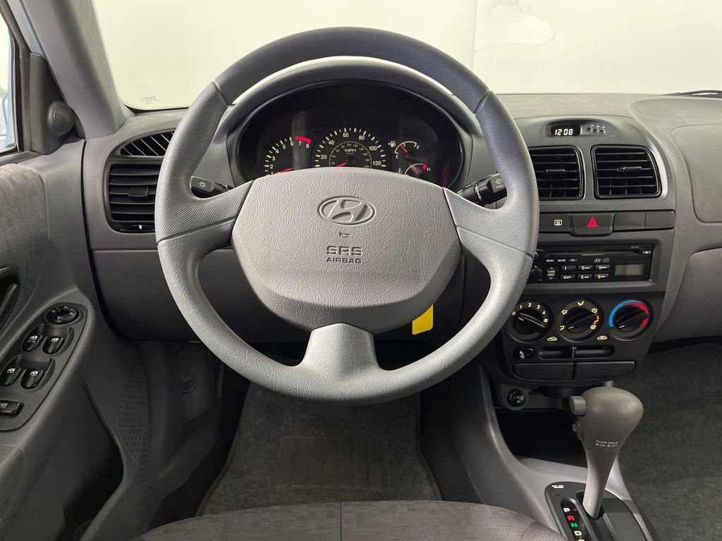 Used 2005 Hyundai Accent GLS FWD image 15