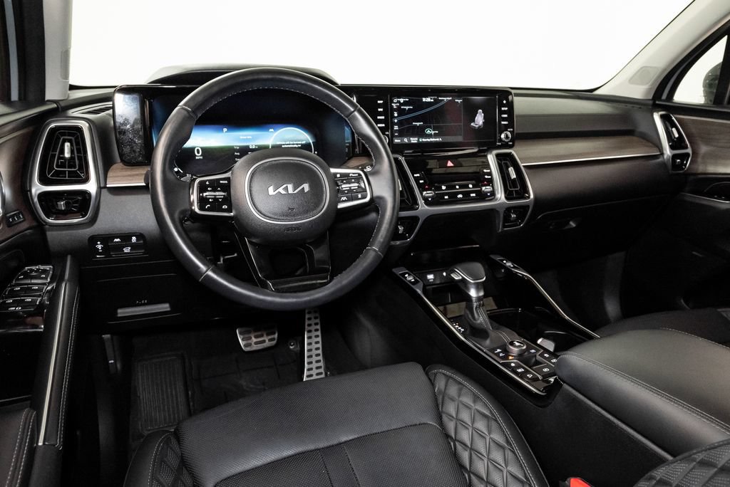 Used 2023 Kia Sorento SX Prestige AWD/4WD image 9