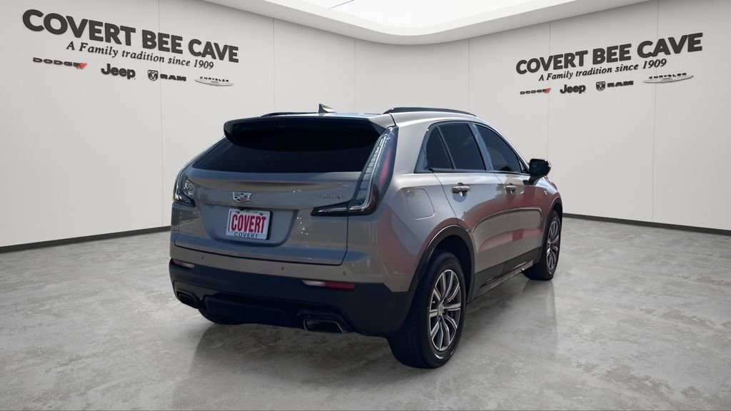 Used 2022 Cadillac XT4 Sport image 9
