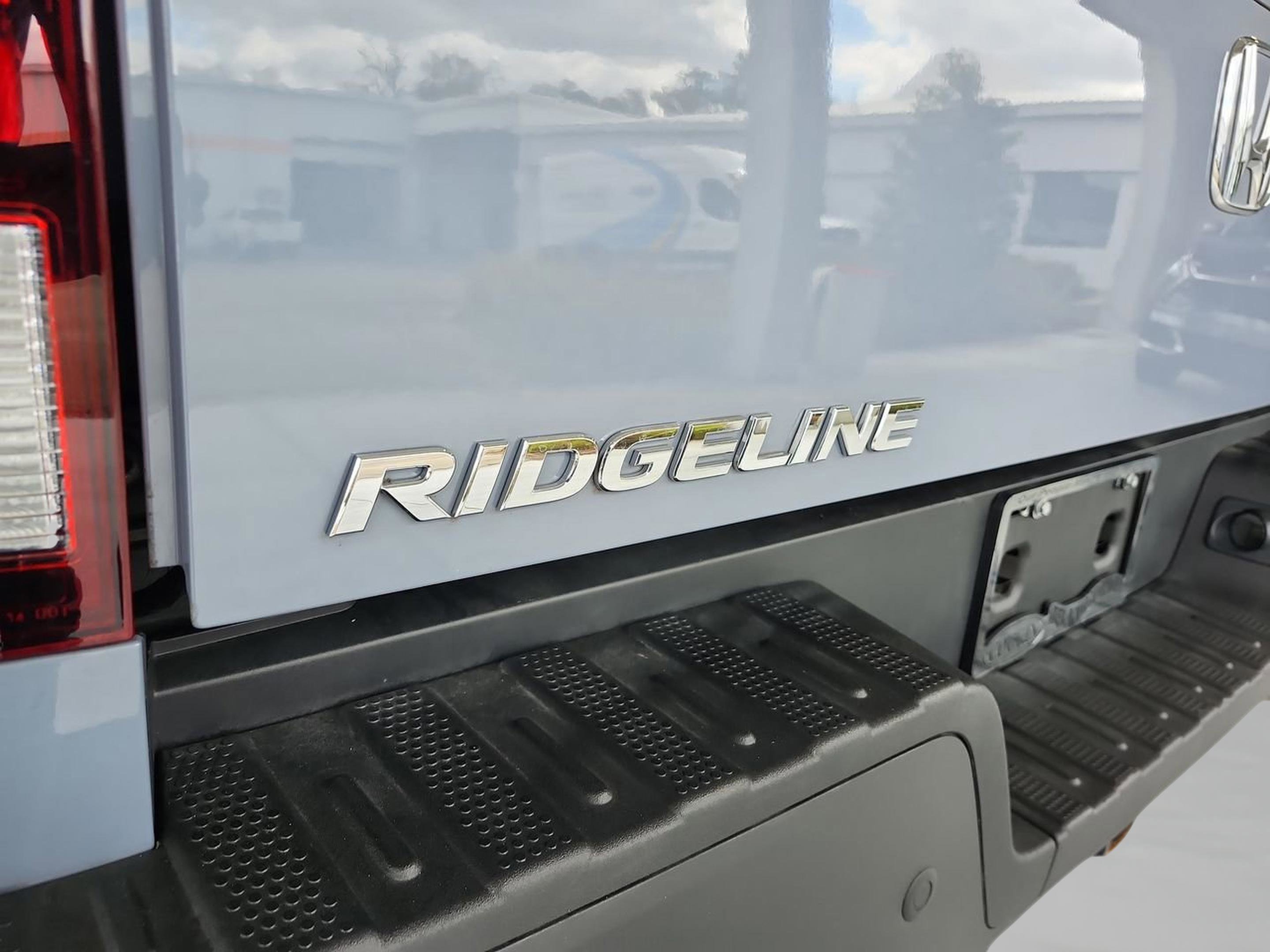 Used 2023 Honda Ridgeline RTL-E image 6