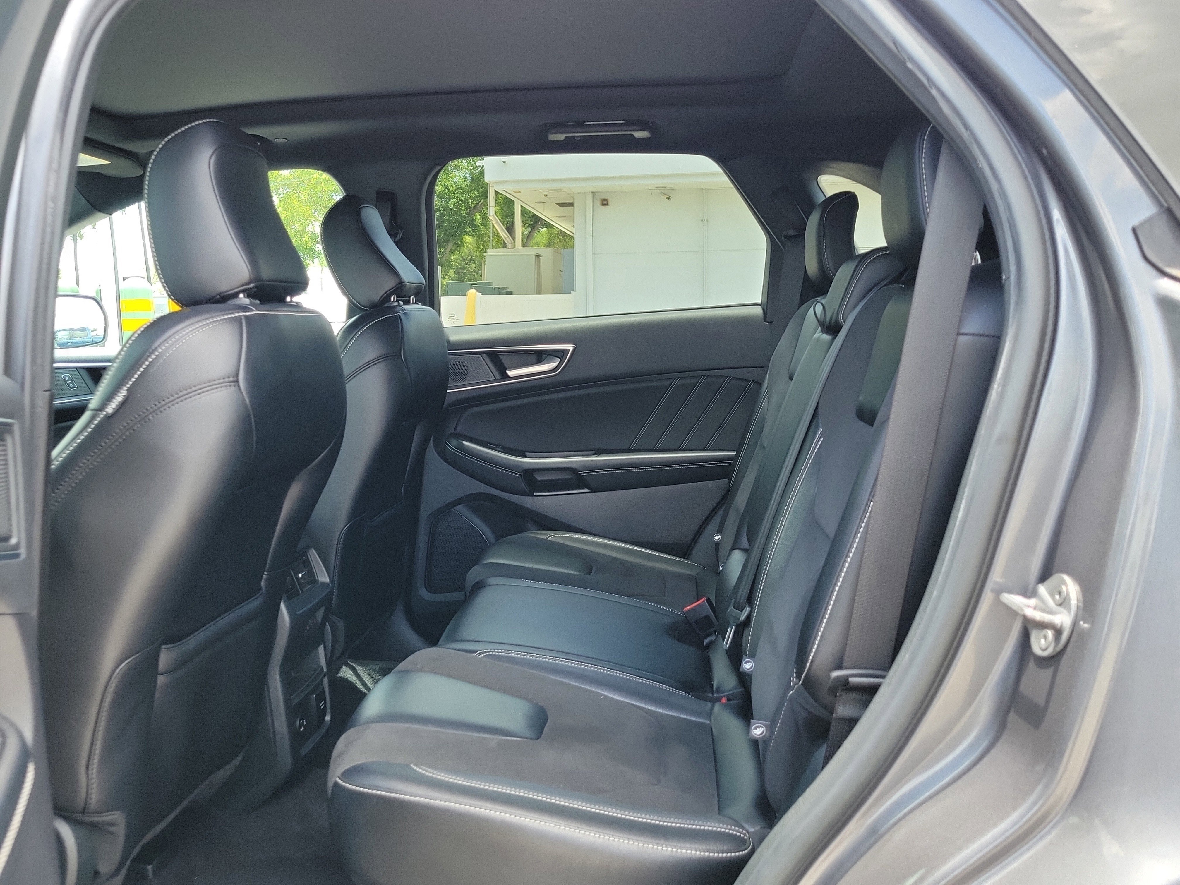 Certified 2022 Ford Edge ST w/ Equipment Group 401A AWD/4WD image 13
