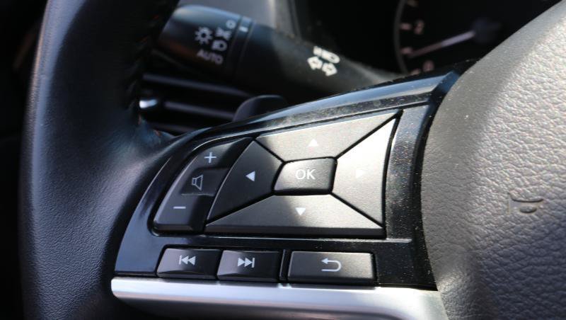 Used 2020 Nissan Altima 2.5 SR w/ Premium Package FWD image 9