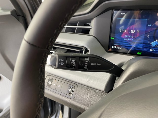 New 2027 Chevrolet Bolt LT w/ Comfort Package FWD image 9