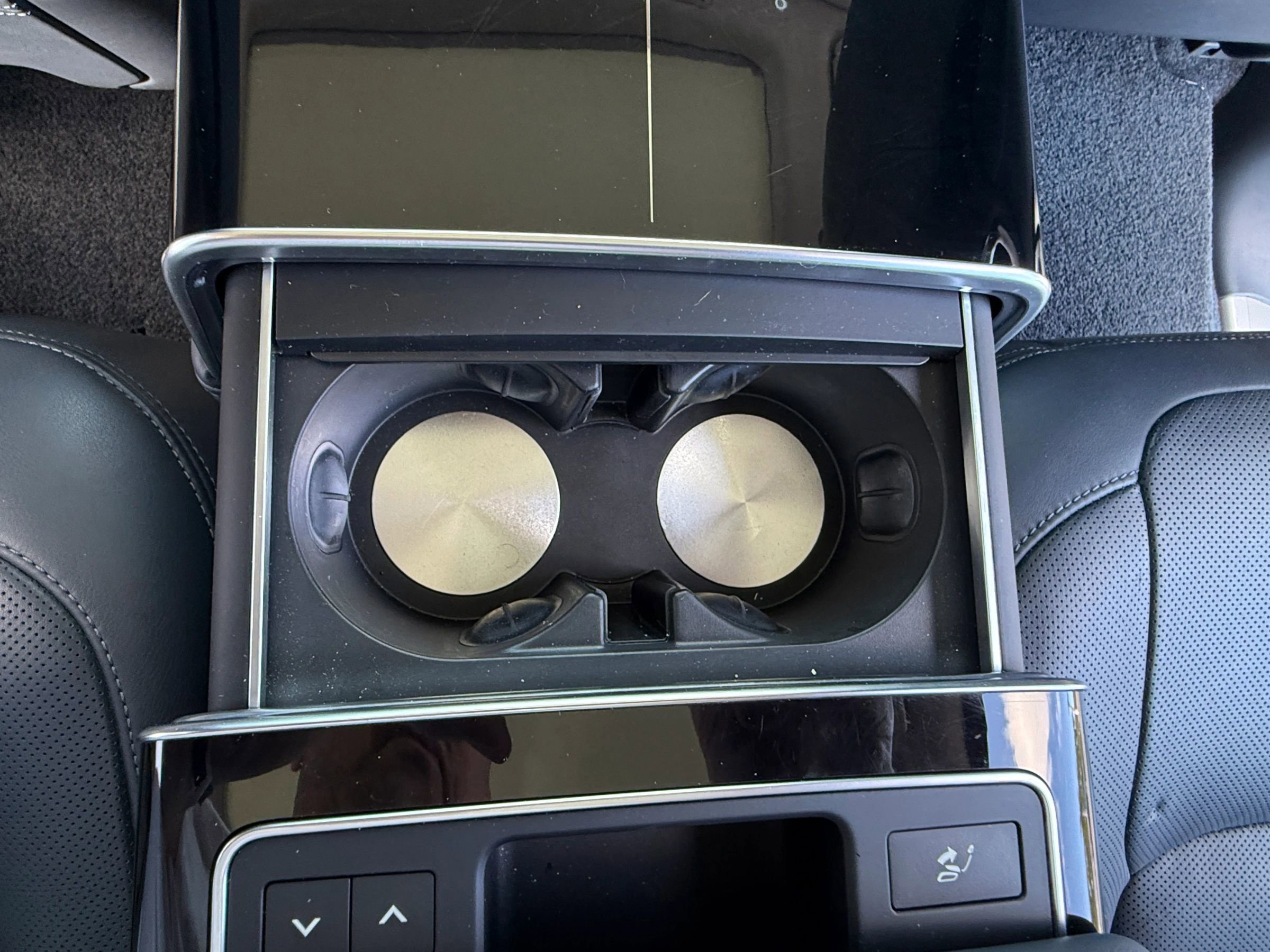 Used 2018 Land Rover Range Rover Autobiography image 29