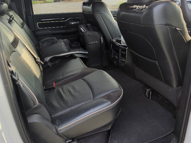 Used 2022 RAM 3500 Laramie AWD/4WD image 11