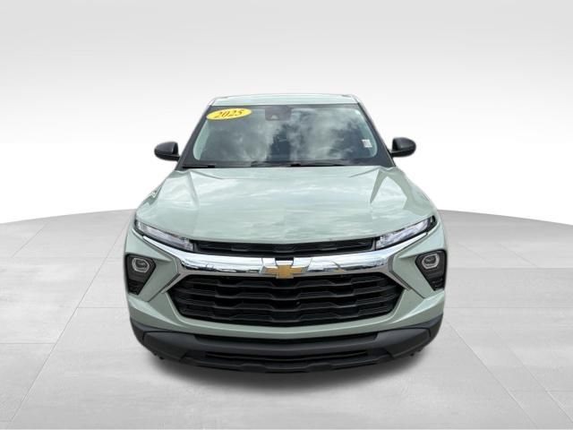 Used 2025 Chevrolet TrailBlazer LS w/ LS Convenience Package FWD image 7