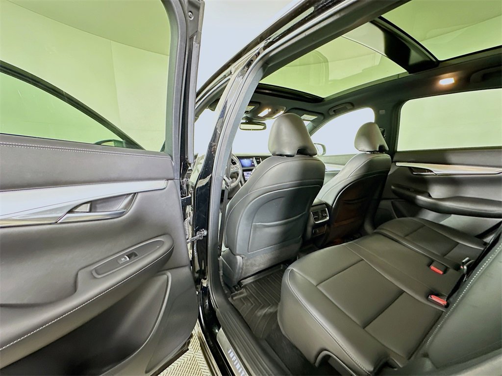 Used 2021 INFINITI QX50 Luxe w/ Appearance Package image 17