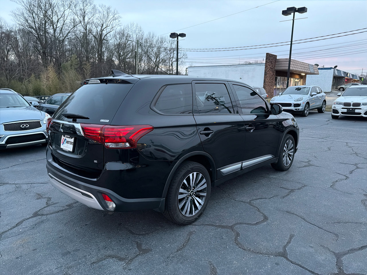 Used 2020 Mitsubishi Outlander SEL image 5