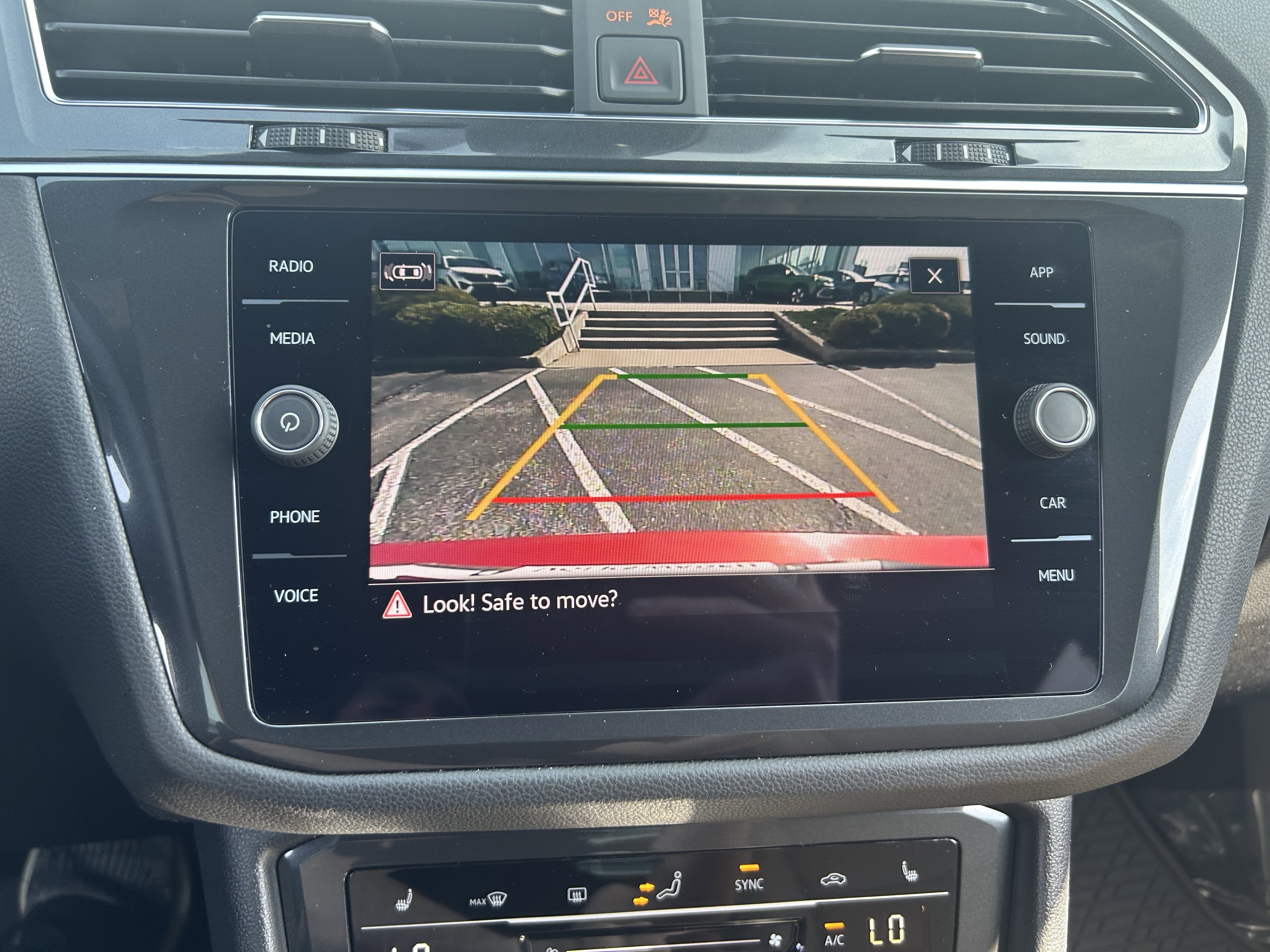 Certified 2023 Volkswagen Tiguan SE image 13