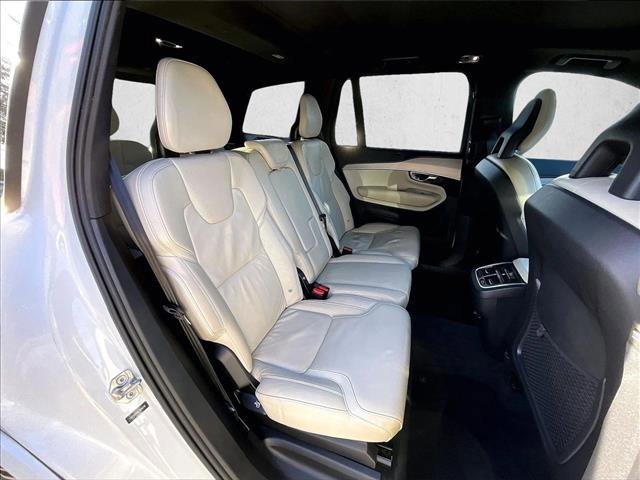 Used 2020 Volvo XC90 T5 R-Design image 29