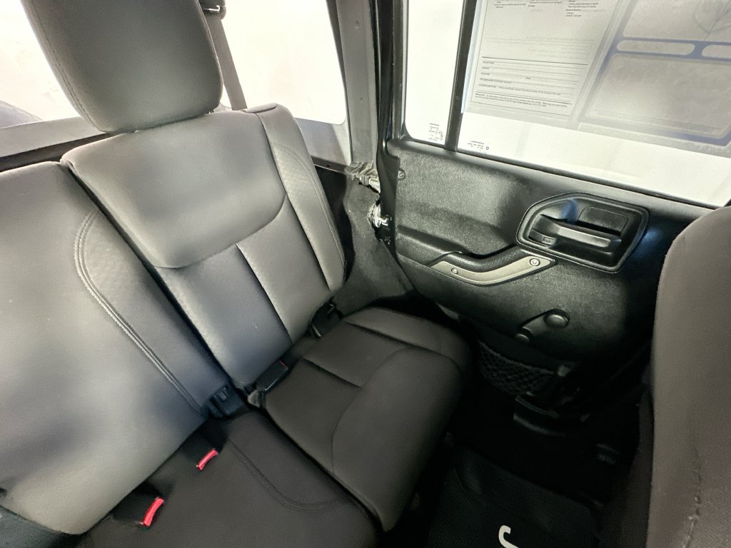 Used 2017 Jeep Wrangler Unlimited Sport w/ Connectivity Group AWD/4WD image 14