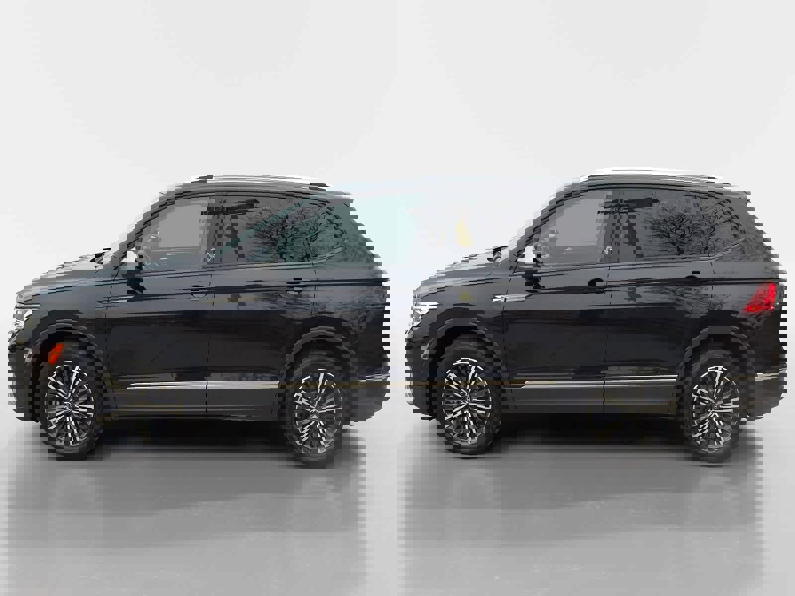 Used 2024 Volkswagen Tiguan Wolfsburg Edition image 3