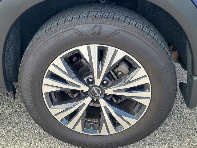 Certified 2023 Nissan Rogue SV image 13