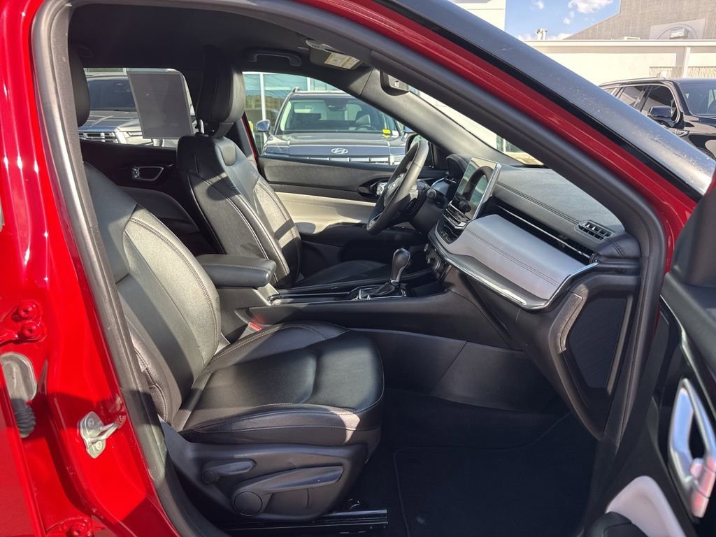 Used 2024 Jeep Compass Limited AWD/4WD image 16